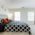 Spacious Washington, D.C. Rowhome W/ Free Parking!